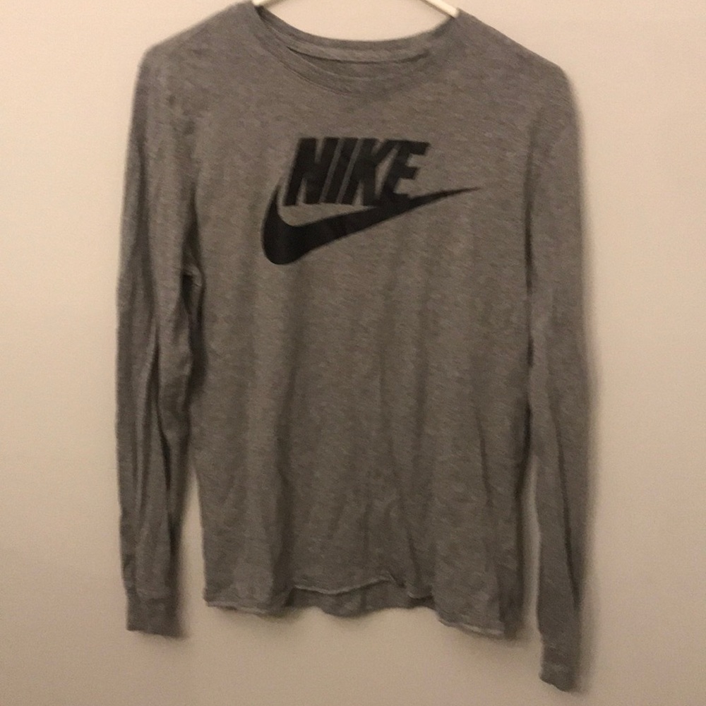 COPY - Nike grey t shirt